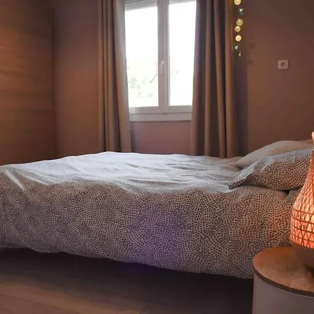 Apartment T2 A Fabregas, Proche Des Sablettes